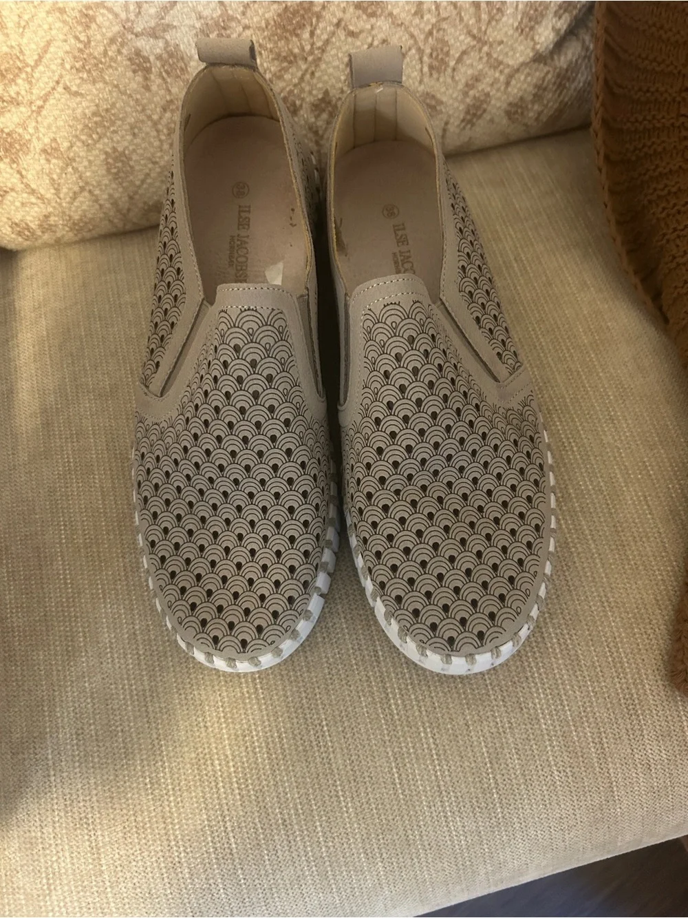 Ilse Jacobsen Tulip Taupe Laser Cut Slip On Sneakers Comfort Shoes Size 38
